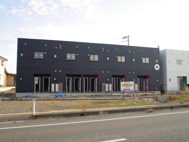 新潟市北区太田のアパート