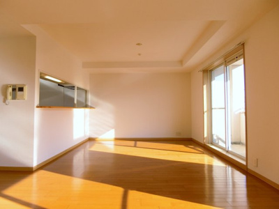 【居間・リビング】 | 千里丘レジデンス