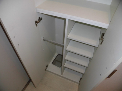 【収納】 | エステムコート新大阪Ⅸグランブライト | シューズボックスがあるので玄関も整理できて嬉しいですね