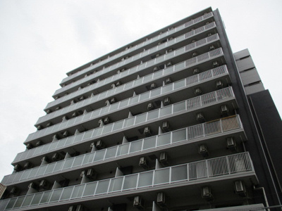 【外観】 | エステムコート新大阪Ⅸグランブライト | シンプルなデザインの外観です