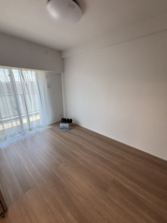 ユトリシア五番街の洋室|使いやすい洋室です