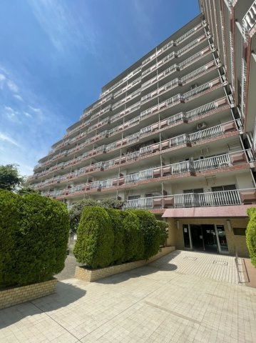 ライオンズマンション調布D棟の外観|落ち着いた雰囲気の外観です