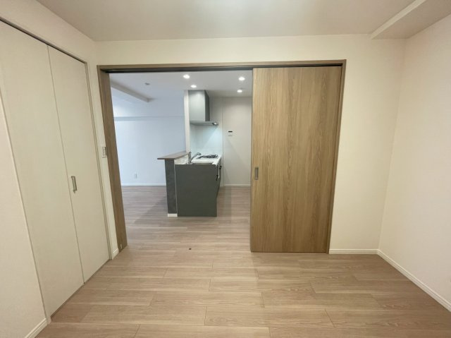 ライオンズマンション調布D棟の洋室|コンパクトで使いやすい洋室です