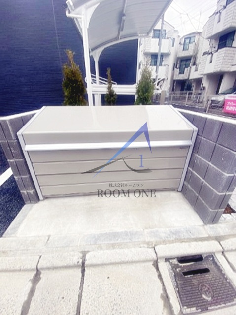 グランドゥール東綾瀬のその他共用部分|敷地内ゴミ置き場です。