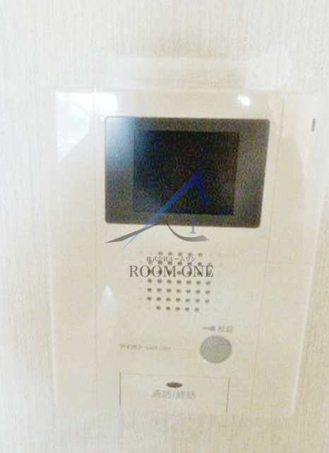 綾東ヴィレッジ壱番館のセキュリティ|モニター付きインターホンです。