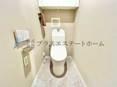 【その他】 | リフレ神戸 | きれいをまもるせいけつトイレ♪お掃除はサッとひとふきで完了♪少ない水で、汚れをしっかり洗い流します♪