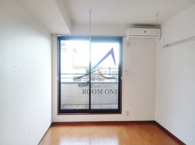 ヒルズ・トップの居間・リビング|洋室のお部屋です。