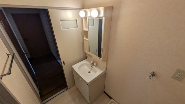 マンション丸山の独立洗面台|マンション丸山