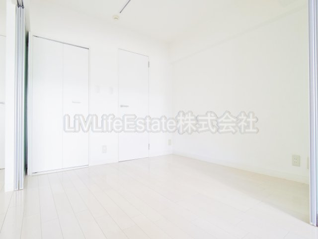 東村山市久米川町４丁目の賃貸マンションの洋室