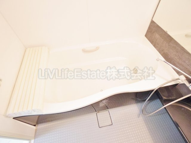 東村山市久米川町４丁目の賃貸マンションの浴室