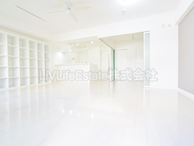 東村山市久米川町４丁目の賃貸マンション