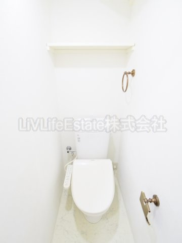 東村山市久米川町４丁目の賃貸マンションのトイレ