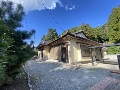 【外観】 | 【DIYおすすめ】高萩市下手綱　中古戸建 | 外観は落ち着いています