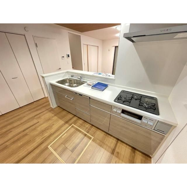 泉町２丁目貸家のキッチン