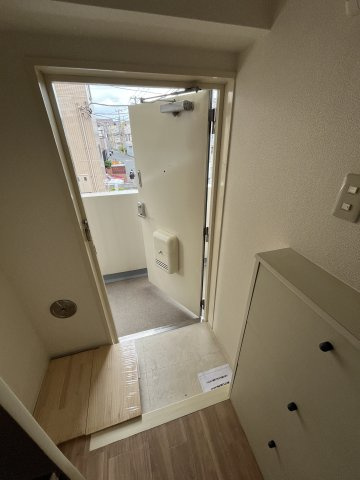 アベニュー林の玄関