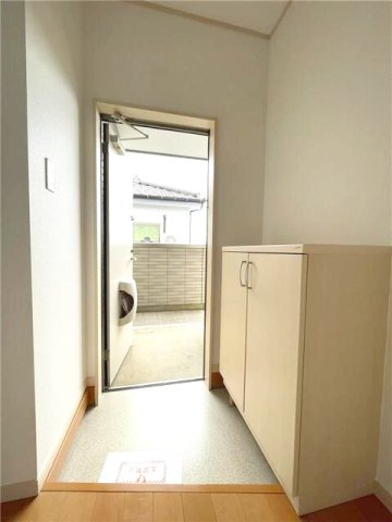 Ｆｌｏｒａ　Ｉｓｏｇｏの玄関