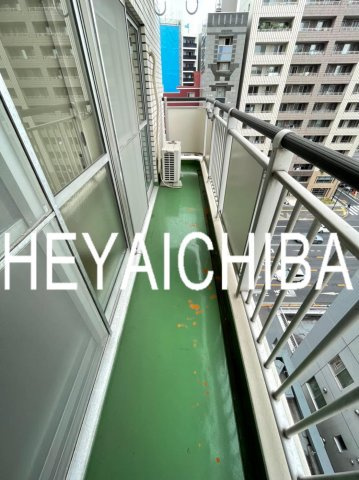 上野ロイヤルハイツのバルコニー