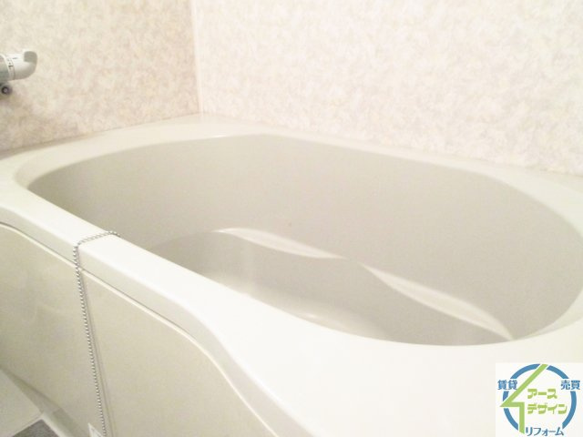 エメラ美苑IIの浴室