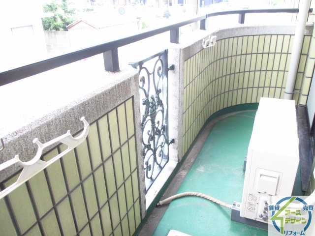 エメラ美苑IIのバルコニー