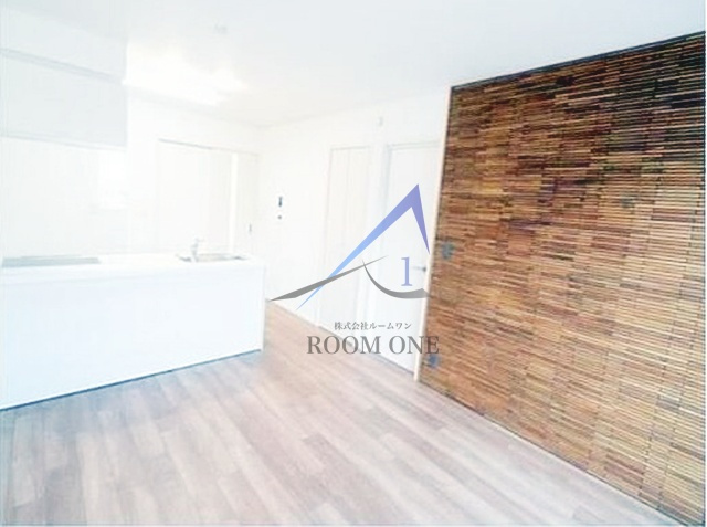 フォレスタ　とりげつ坂の居間・リビング|洋室のお部屋です。