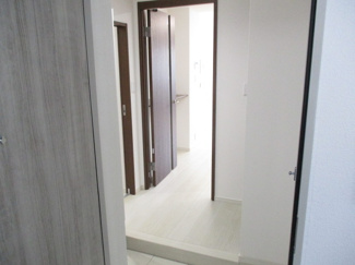 【玄関】 | LIBTH松山Ⅲ