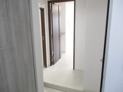 【玄関】 | LIBTH松山Ⅲ