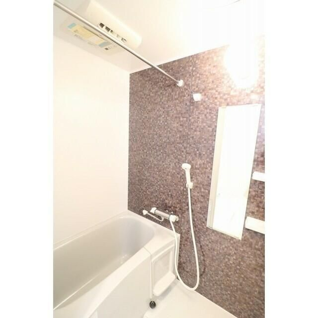 ルミエール横浜の浴室