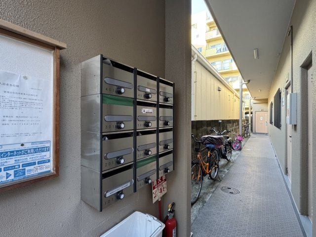 ハイツヒサシのエントランス