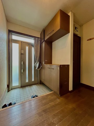 花川南7条1丁目の玄関