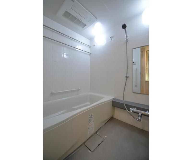 グランブリエ横濱山下公園３０２の浴室