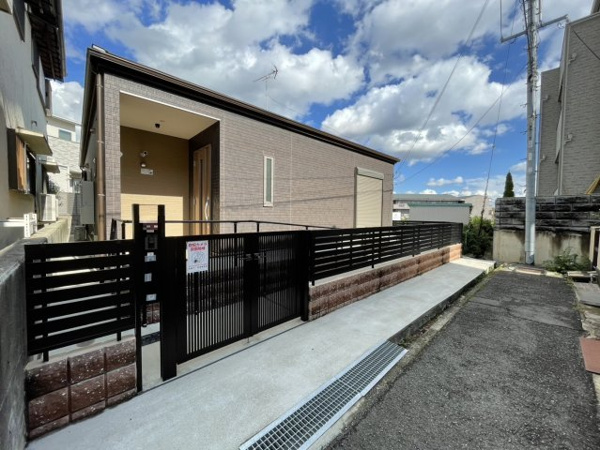 高槻市富田町3丁目　戸建