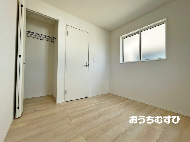 守山区吉根第2（全3棟）の洋室