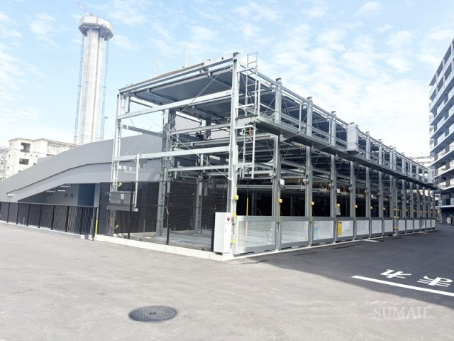 ロイヤルパークス赤羽ノースの駐車場|カースペースがあります☆