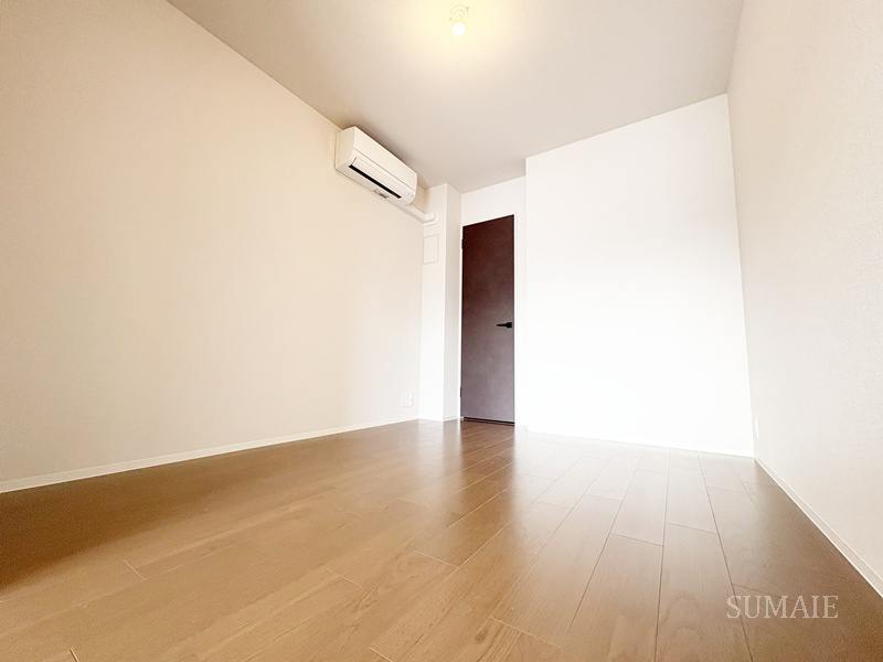 ロイヤルパークス赤羽ノースの寝室|使いやすい居間です☆