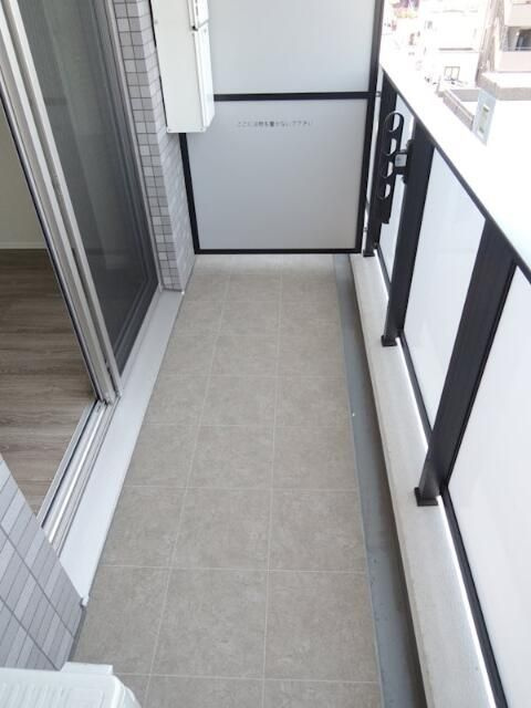 ＨＹ’ｓ　浅草のバルコニー