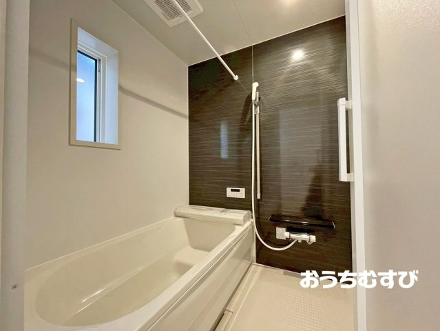 守山区吉根第2（全3棟）の浴室
