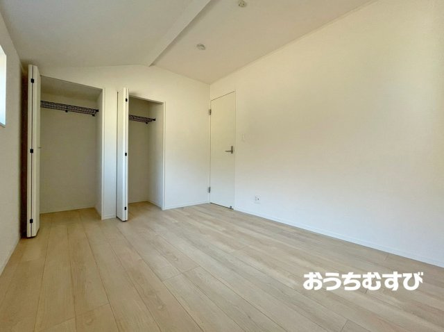 守山区吉根第2（全3棟）の洋室
