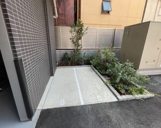 プレサンスブルーム浅草Northのその他共用部分|バイク置き場