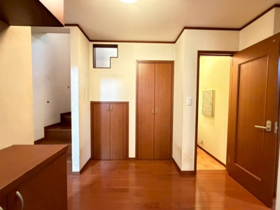 【エントランス】 | 駅徒歩10分♪車２台3LDK＋S＋ロフト、ウッドデッキ