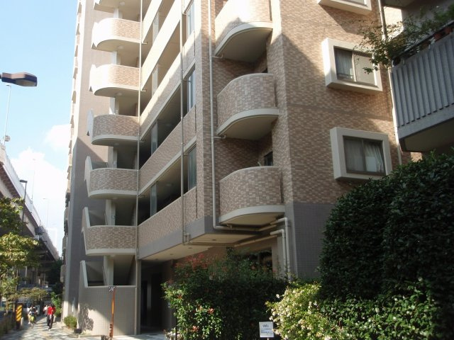 コンフォリア板橋仲宿の外観