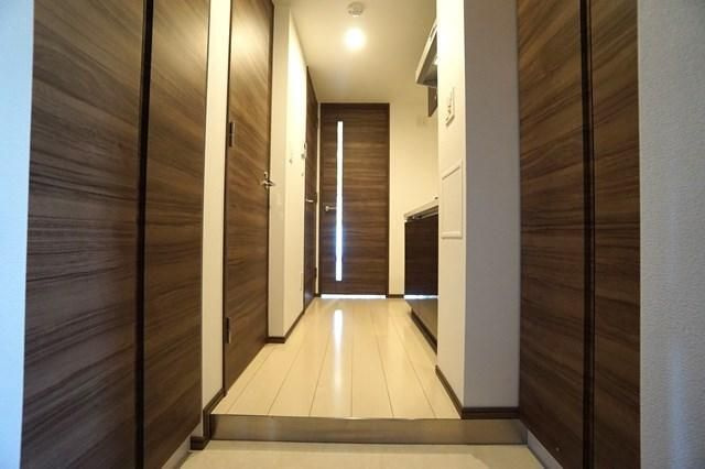 ジェノヴィア南千住Ⅳスカイガーデンのエントランス