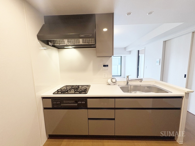 ロイヤルパークス赤羽ノースのキッチン|３口コンログリル付きキッチンです☆