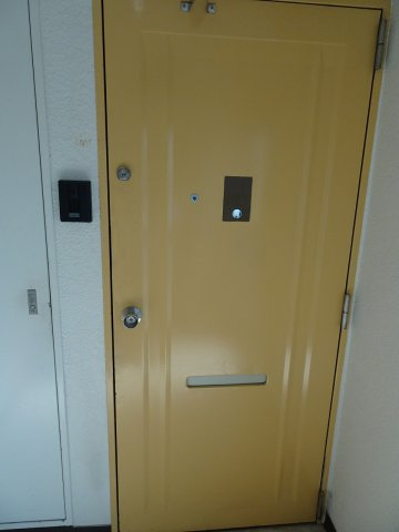 ペガサスマンション本郷の玄関