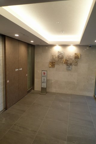 パレステージ文京江戸川橋のエントランス