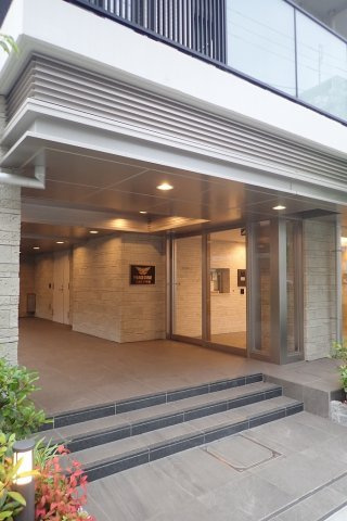 パレステージ文京江戸川橋のエントランス