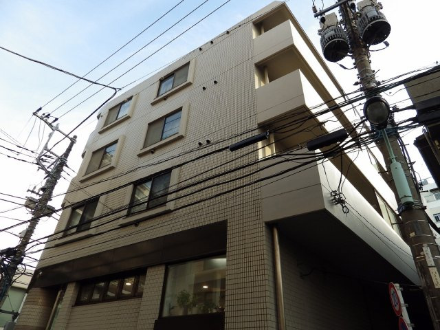 ルーブル小石川・森田ビルの外観