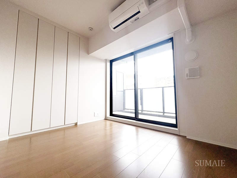 ロイヤルパークス赤羽ノースの寝室|広くて明るい寝室☆