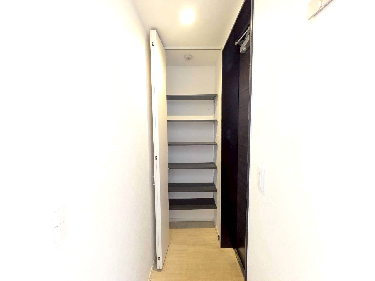 さいたま市浦和区岸町３丁目の賃貸マンションの玄関|退去予定の為、別号室の参考写真です。