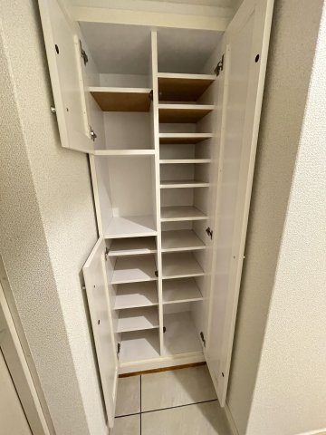 ジャスティス駅東の収納