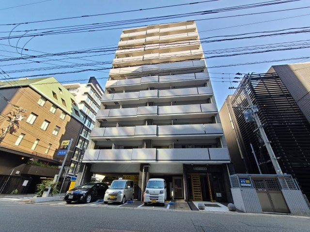 ジャスティス駅東の外観